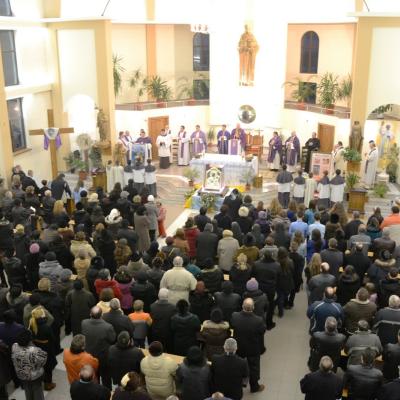 21-24 februarie: Roman: Mama îşi vizitează fiii din Parohia "Isus, Bunul Păstor"