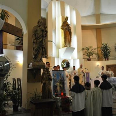 21-24 februarie: Roman: Mama îşi vizitează fiii din Parohia "Isus, Bunul Păstor"