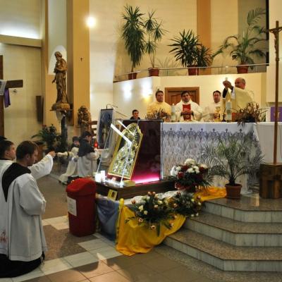 21-24 februarie: Roman: Mama îşi vizitează fiii din Parohia "Isus, Bunul Păstor"