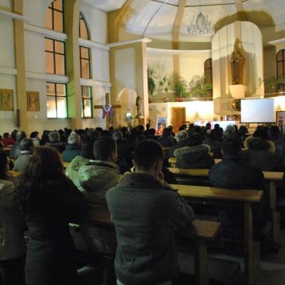 21-24 februarie: Roman: Mama îşi vizitează fiii din Parohia "Isus, Bunul Păstor"