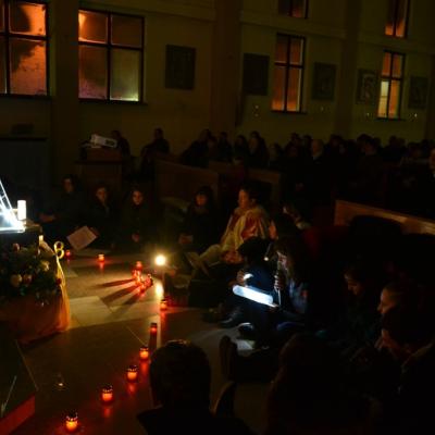 21-24 februarie: Roman: Mama îşi vizitează fiii din Parohia "Isus, Bunul Păstor"