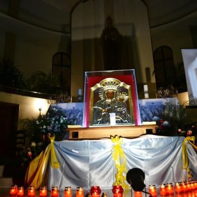 21-24 februarie: Roman: Mama îşi vizitează fiii din Parohia "Isus, Bunul Păstor"