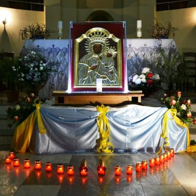 21-24 februarie: Roman: Mama îşi vizitează fiii din Parohia "Isus, Bunul Păstor"