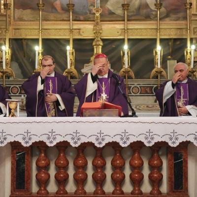 28 februarie: Iaşi: Liturghie de mulţumire la încheierea pontificatului papei Benedict al XVI-leax