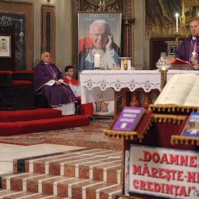 28 februarie: Iaşi: Liturghie de mulţumire la încheierea pontificatului papei Benedict al XVI-leax