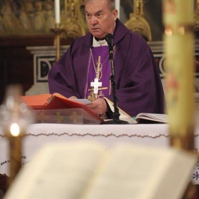 28 februarie: Iaşi: Liturghie de mulţumire la încheierea pontificatului papei Benedict al XVI-leax
