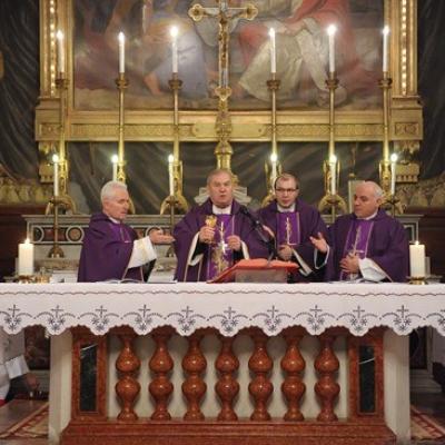 28 februarie: Iaşi: Liturghie de mulţumire la încheierea pontificatului papei Benedict al XVI-leax