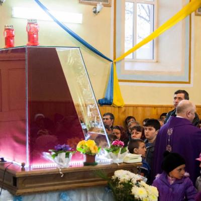 3-6 martie: Fundu Răcăciuni: Pelerinajul icoanei Maicii Domnului de la Cacica