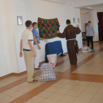 5 martie: Oneşti: Educaţie prin arta dramatică la Liceul Teologic "Fericitul Ieremia"