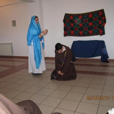 5 martie: Oneşti: Educaţie prin arta dramatică la Liceul Teologic "Fericitul Ieremia"