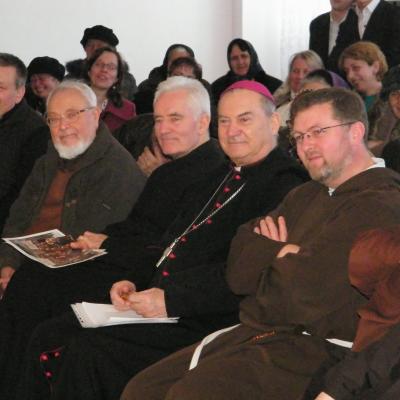 5 martie: Oneşti: Educaţie prin arta dramatică la Liceul Teologic "Fericitul Ieremia"