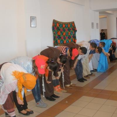 5 martie: Oneşti: Educaţie prin arta dramatică la Liceul Teologic "Fericitul Ieremia"