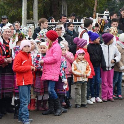 10-13 martie: Valea Mare: Vizita Măicuţei de la Cacica şi misiuni populare