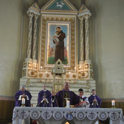 10 martie: Faraoani: Investirea noului consiliu pastoral parohial