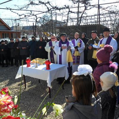 13 martie: Gherăeşti: Funeraliile sorei Maria Bereşoaie