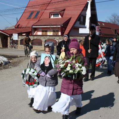 13 martie: Gherăeşti: Funeraliile sorei Maria Bereşoaie