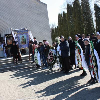 13 martie: Gherăeşti: Funeraliile sorei Maria Bereşoaie