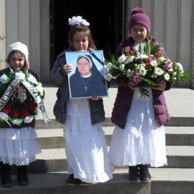 13 martie: Gherăeşti: Funeraliile sorei Maria Bereşoaie