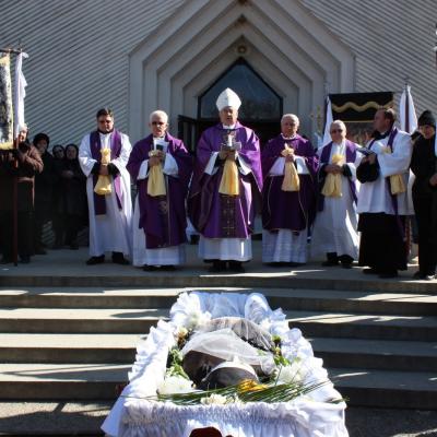 13 martie: Gherăeşti: Funeraliile sorei Maria Bereşoaie