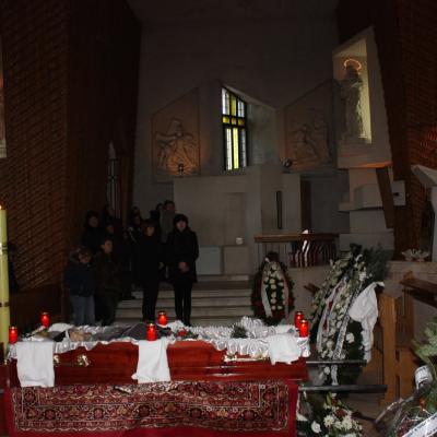 13 martie: Gherăeşti: Funeraliile sorei Maria Bereşoaie