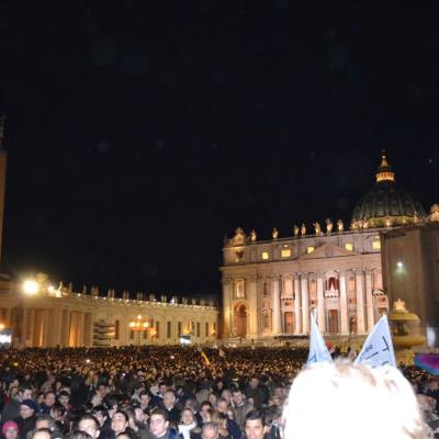 13 martie: Vatican: Alegerea papei Francisc, o "seară magică"