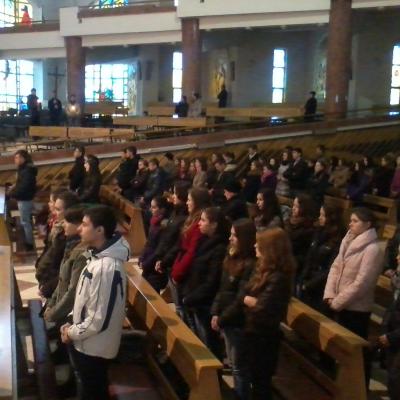14 martie: Bacău: Liceeni catolici în rugăciune