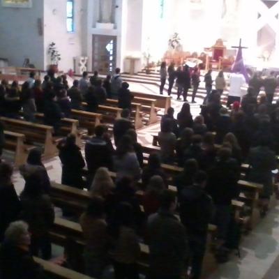 14 martie: Bacău: Liceeni catolici în rugăciune