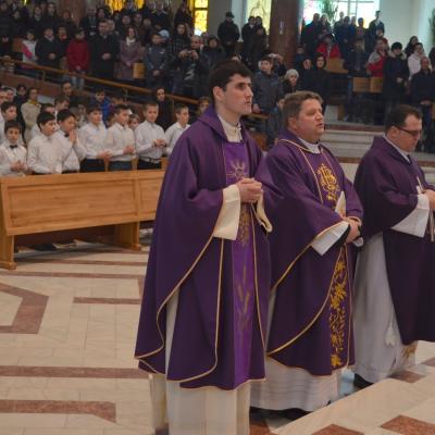 17 martie: Bacău "Sfântul Nicolae": Mandatul ministranţilor