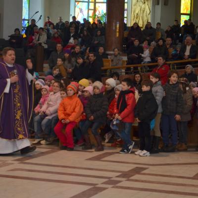 17 martie: Bacău "Sfântul Nicolae": Mandatul ministranţilor
