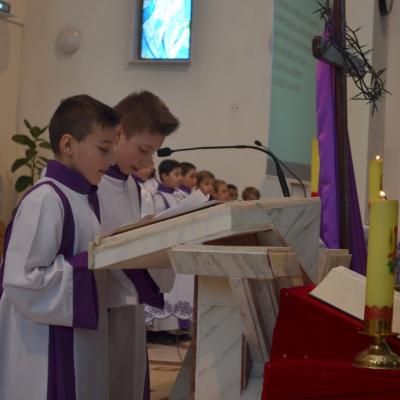 17 martie: Bacău "Sfântul Nicolae": Mandatul ministranţilor