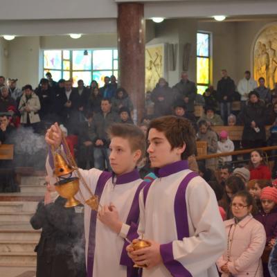 17 martie: Bacău "Sfântul Nicolae": Mandatul ministranţilor