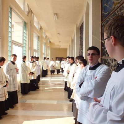 19 martie: Iaşi (ITRC): Instituire de lectori şi acoliţi