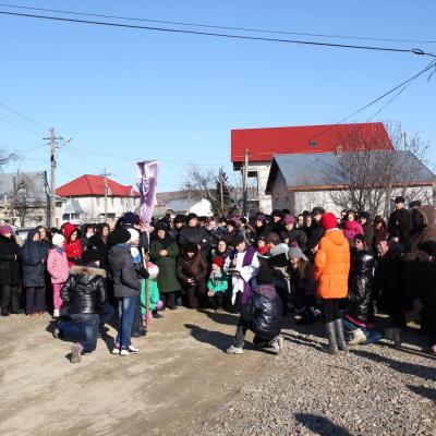 24 martie: Buruieneşti: Calea Sfintei Cruci a familiilor pe străzile comunităţii