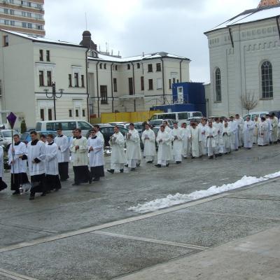 28 martie: Iaşi: Liturghia Crismei la catedrală