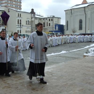 28 martie: Iaşi: Liturghia Crismei la catedrală