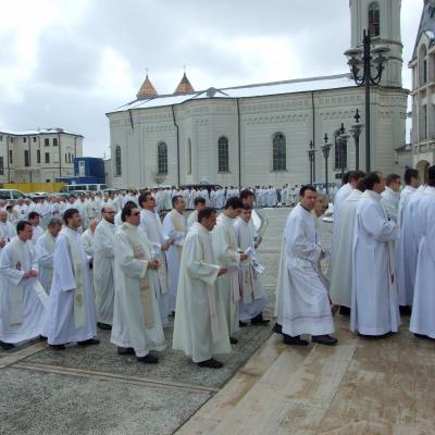 28 martie: Iaşi: Liturghia Crismei la catedrală