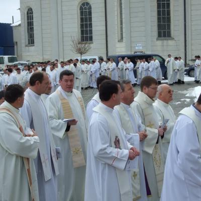 28 martie: Iaşi: Liturghia Crismei la catedrală