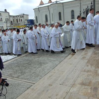 28 martie: Iaşi: Liturghia Crismei la catedrală