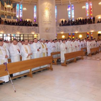 28 martie: Iaşi: Liturghia Crismei la catedrală