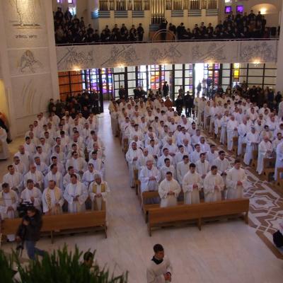 28 martie: Iaşi: Liturghia Crismei la catedrală