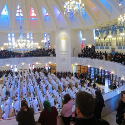 28 martie: Iaşi: Liturghia Crismei la catedrală