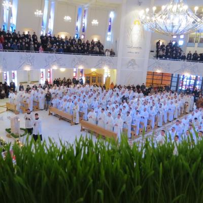28 martie: Iaşi: Liturghia Crismei la catedrală