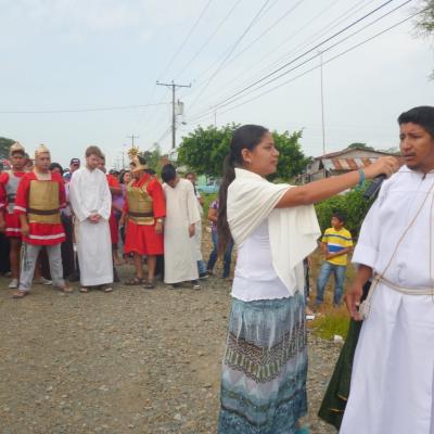 29 martie: Ecuador (Santa Lucia): Calea Crucii în Vinerea Mare