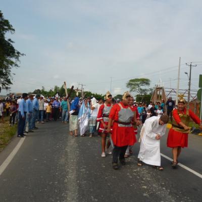 29 martie: Ecuador (Santa Lucia): Calea Crucii în Vinerea Mare