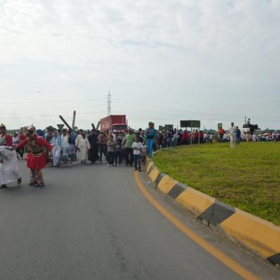 29 martie: Ecuador (Santa Lucia): Calea Crucii în Vinerea Mare
