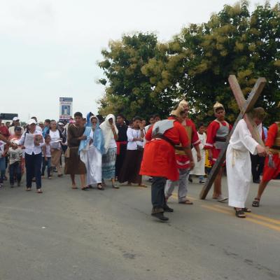 29 martie: Ecuador (Santa Lucia): Calea Crucii în Vinerea Mare
