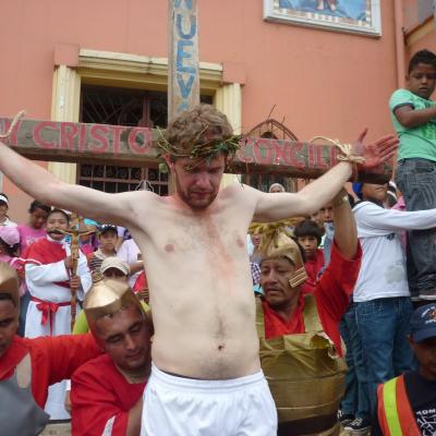 29 martie: Ecuador (Santa Lucia): Calea Crucii în Vinerea Mare