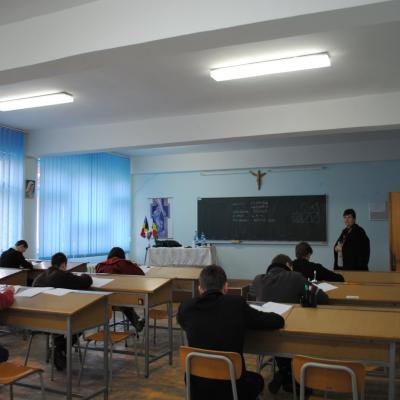 4 aprilie: Roman: Olimpiada Naţională de Religie - limba română, cultele romano-catolic şi greco-catolic. Ziua a II-a