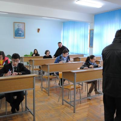 4 aprilie: Roman: Olimpiada Naţională de Religie - limba română, cultele romano-catolic şi greco-catolic. Ziua a II-a