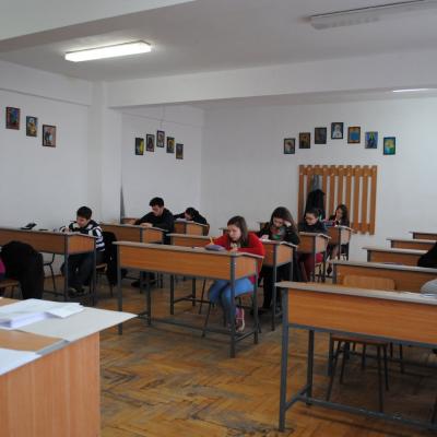 4 aprilie: Roman: Olimpiada Naţională de Religie - limba română, cultele romano-catolic şi greco-catolic. Ziua a II-a